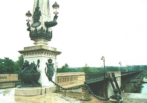 Briare Canal Bridge (Briare, 1896)
