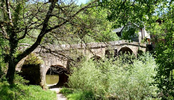 Pont romain de Conques, Conques,  44°35'53.57"N    2°23'33.11"E, Aveyron