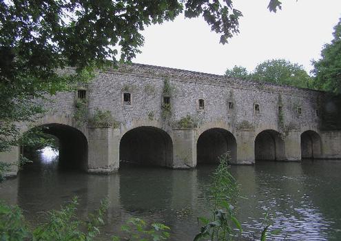 Pont du CouronnéPont écluseThionvilleMoselle