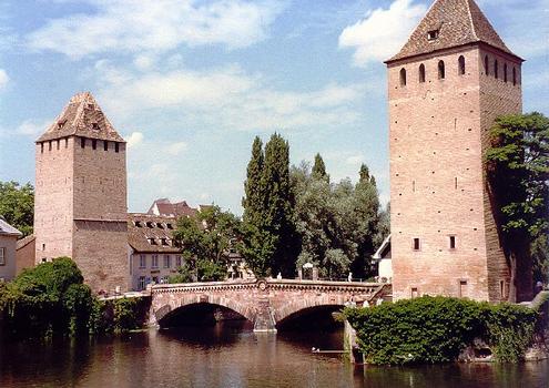 Les ponts couverts (pont-route), Strasbourg, Bas Rhin