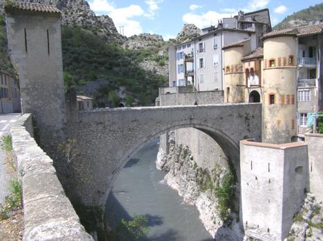 Pont de la Porte Royale (pont-route), Entrevaux, Alpes de Haute Provence
