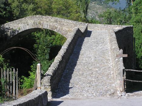 Pont du Coq (pont-route), La Brigue, Alpes Maritimes