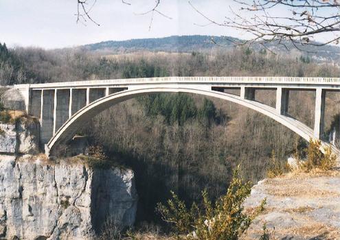 Viaduc des Pierres, Montanges, AinPont-Route