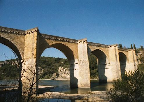 Pont Saint Nicolas (pont-route), Uzés, Gard