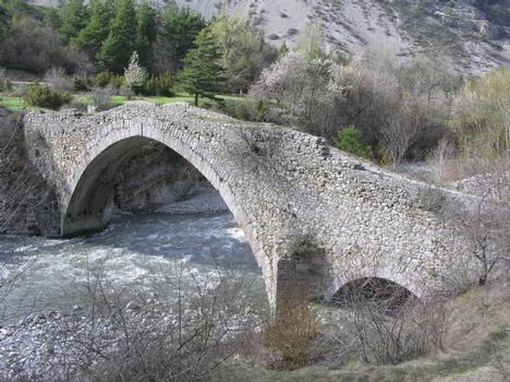 Pont d'Ondre (pont-route), Thorame Haute, Alpes de Haute Provence