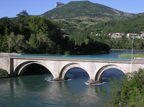 Pont routier du BuechSisteronAlpes de Haute Provence
