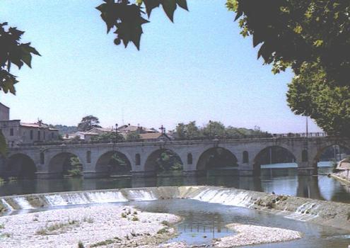 Pont Romain (pont-route), Sommières, Gard