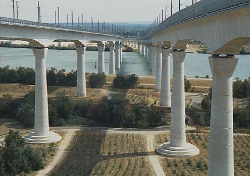 Viaduc TGV d'Avignon (pont-rail), Avignon, Vaucluse