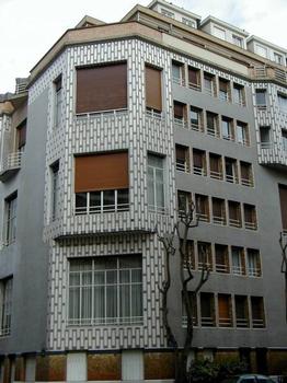 Immeuble du 65 rue La Fontaine, Paris, par Henri Sauvage