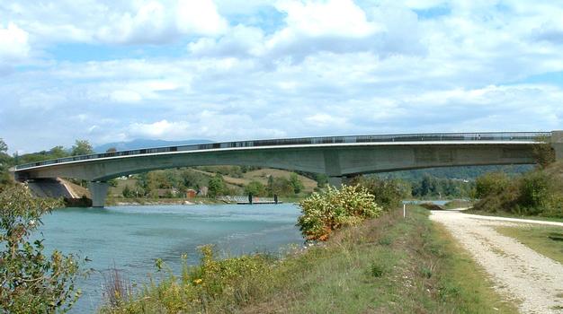Belley - Pont de la RN504 sur le canal de dérivation de Belley