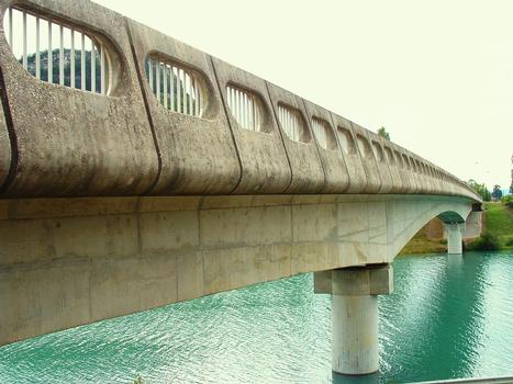 Brégnier-Cordon - Pont du CD19 sur le canal de dérivation