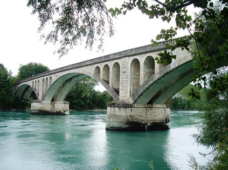 Vertrieu - RN75 - Pont sur le Rhône