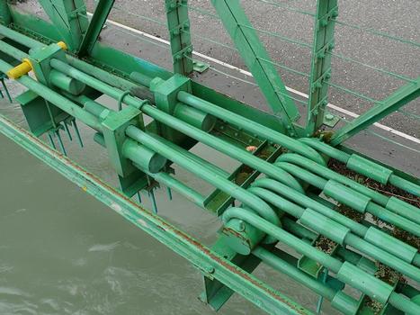 Seyssel - Pont de la Vierge noire - Ancrage des câbles de suspension sur une culée