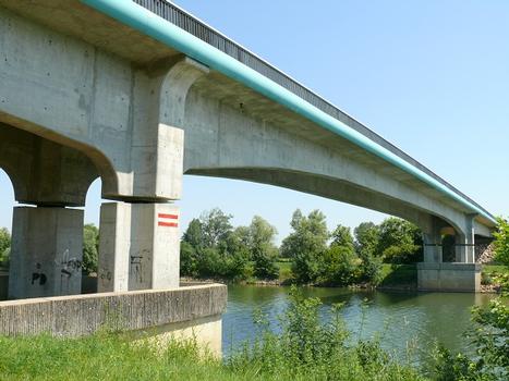 Grièges - Pont du CD51 sur la déviation de la Saône à Mâcon