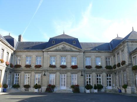 Hôtel de ville (Soissons) - Côté cour