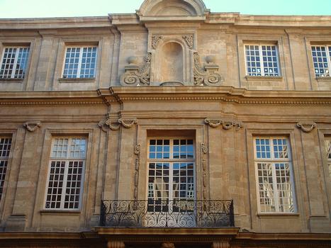 Aix-en-Provence - Hôtel de ville - Façade sur cour côté Ouest - Elévation au droit du balcon