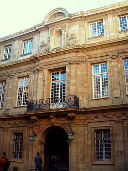 Aix-en-Provence - Hôtel de ville - Façade sur cour côté Ouest
