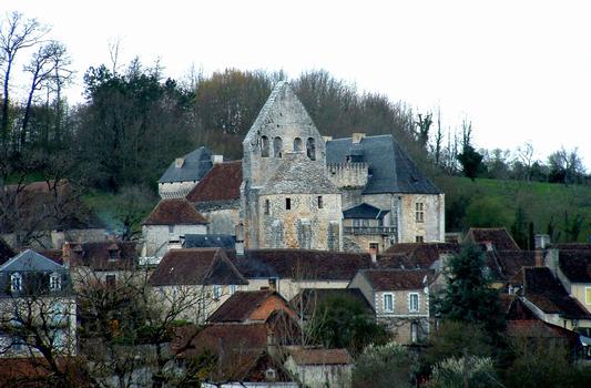 Ajat - Eglise Saint-Martin et château
