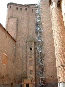 Albi - Palais de la Berbie - Tour Mage - Escalier d'accès provisoire