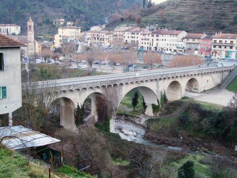 L'Escarène - Pont de l'Armée-des-Alpes - Vu de l'amont
