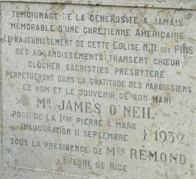 Cannes - Eglise Notre-Dame-des-Pins - Portail latéral - Plaque commémorative