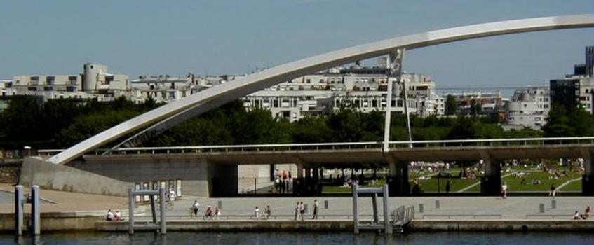 Railroad Viaduct along the Quay André Citroën