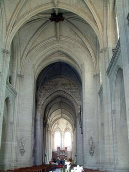 Angers - Eglise Saint-Serge (ancienne abbatiale) - Nef