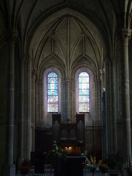 Angers - Eglise Saint-Serge (ancienne abbatiale) - Le choeur du 13ème siècle en style Plantagenêt avec ses 13 coupoles - Voûtes de l'extrémité du choeur