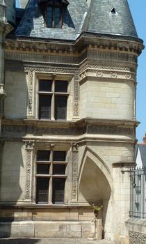 Angers - Hôtel Pincé (Musée Pincé) - Tourelle sur une trompe