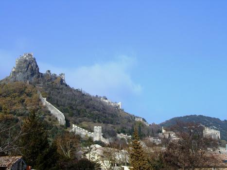 Château de Rochemaure - L'enceinte entourant la ville et le château