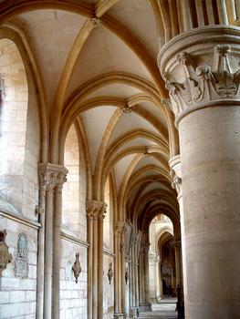 Abtei Notre-Dame, Mouzon