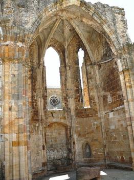 Alet-les-Bains - Ancienne cathédrale Notre-Dame - Chapelle rayonnante de la cathédrale gothique