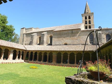 Abbaye de Saint-Papoul (abbaye Saint-Pierre puis Saint-Papoul, ancienne cathédrale) - Cloître construit entre 1300 et 1347