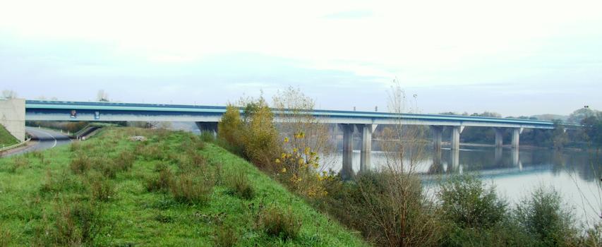 Autoroute A85 - Viaduc de la Loire - Ensemble vu de l'aval