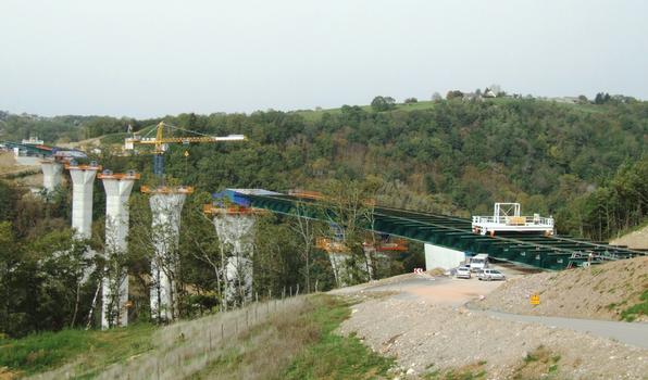 A89 - Viaduc de l'Elle - Charpente en cours de lancement