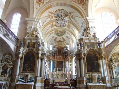 Ebersmunster - Eglise Saint-Maurice (ancienne abbatiale) - Du transept au choeur: les autels latéraux du transept et du choeur