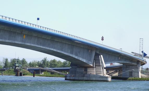 Eschau - Altenheim - Pierre-Pfimlin-Brücke