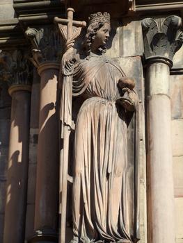 Strasbourg - Cathédrale Notre-Dame - Côté sud - Portail de l'Horloge: l'Eglise triomphante (copie)