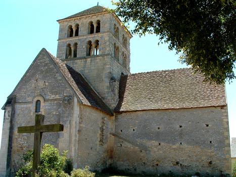 Béard (Nièvre) - Eglise Saint-Laurent - Vue du côté Nord