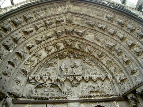 Beauvais - Eglise Saint-Etienne - Tympan du portail occidental
