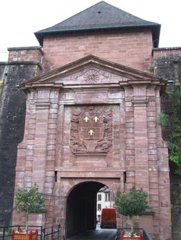 Berlfort - Les remparts de la vieille ville - Porte de Brisach (ou d'Alsace)
