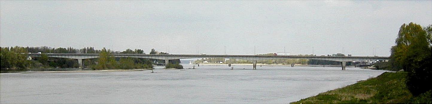 Loire bridge at Blois