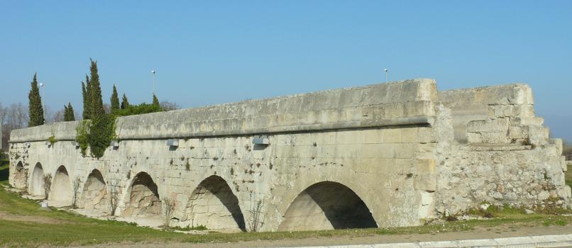 Pont-aqueduc de Pont-de-Crau