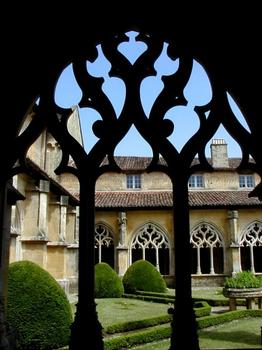 Abbaye de Cadouin.Cloître - Fenêtre
