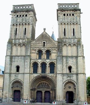 Caen - Abbaye aux dames - Eglise de la trinité - Façade occidentale