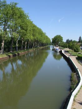 Briare-Kanal in Rogny-les-Sept-Ecluses