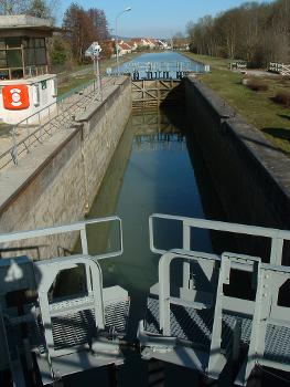 Canal de l'Aisne à la MarneEcluse de Condé-sur-Marne n°24