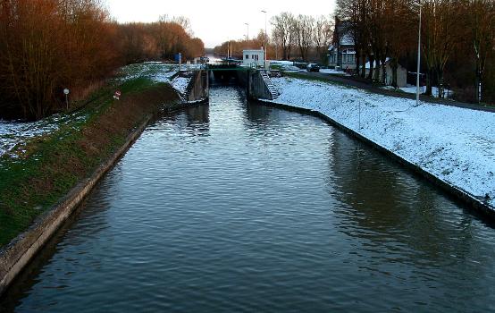 Canal de l'Oise à l'AisneEcluse n°1 d'Abbécourt
