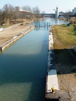 Canal de la Marne au Rhin - Canal et écluse