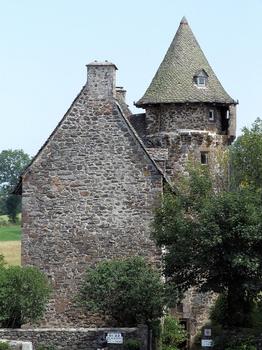 Anglards-de-Salers - Château de la Trémolière
